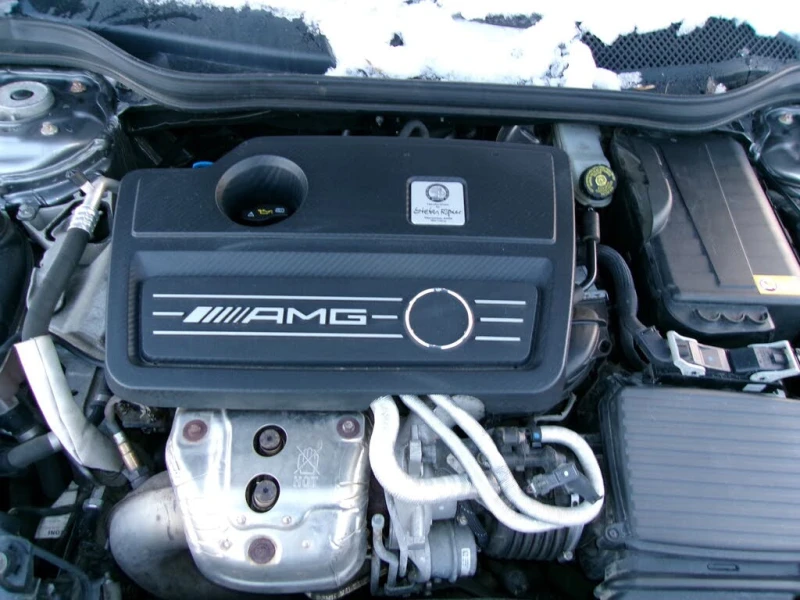 Mercedes-Benz GLA 45 AMG 4MATIC* HARMAN/KARDON* ПАНОРАМА* ПОДГРЕВ* КАМЕРА, снимка 8 - Автомобили и джипове - 53497142