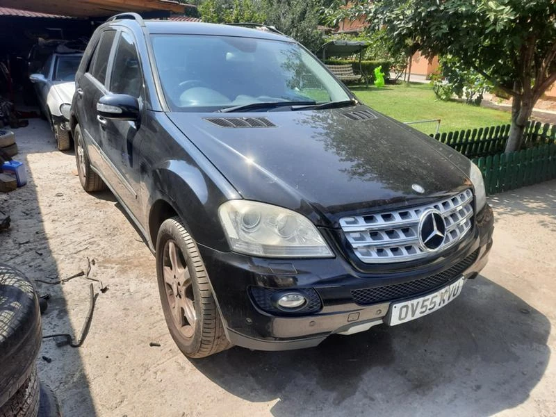 Mercedes-Benz ML 320 Cdi, снимка 2 - Автомобили и джипове - 24951845