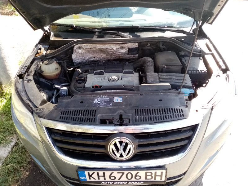 VW Tiguan 1.4 TSI 4 MOTION, снимка 5 - Автомобили и джипове - 30206211