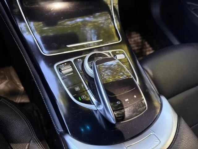 Mercedes-Benz GLC 300 4MATIC | Подгрев | Blind Spot | Keyless Start, снимка 10 - Автомобили и джипове - 55846615