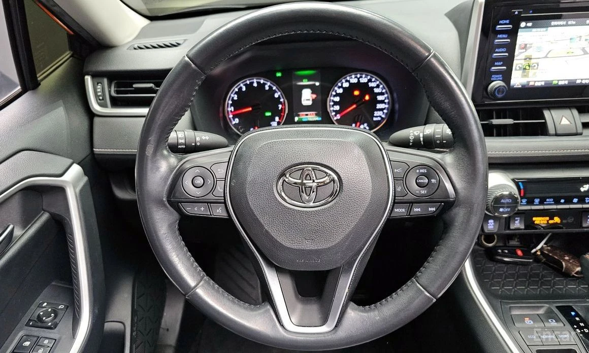 Toyota Rav4, снимка 13 - Автомобили и джипове - 53709064