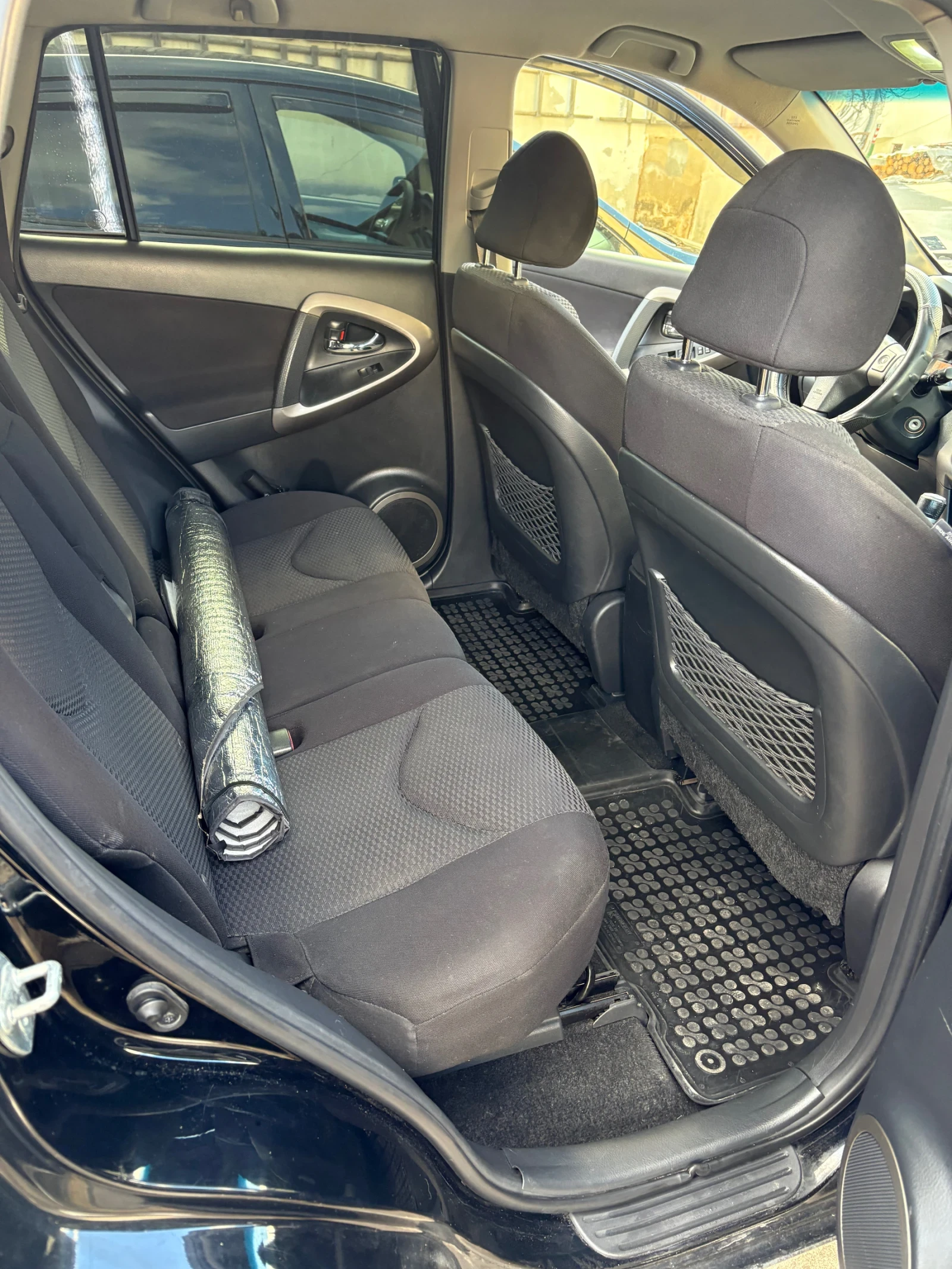 Toyota Rav4 D-4D, снимка 8 - Автомобили и джипове - 54498377