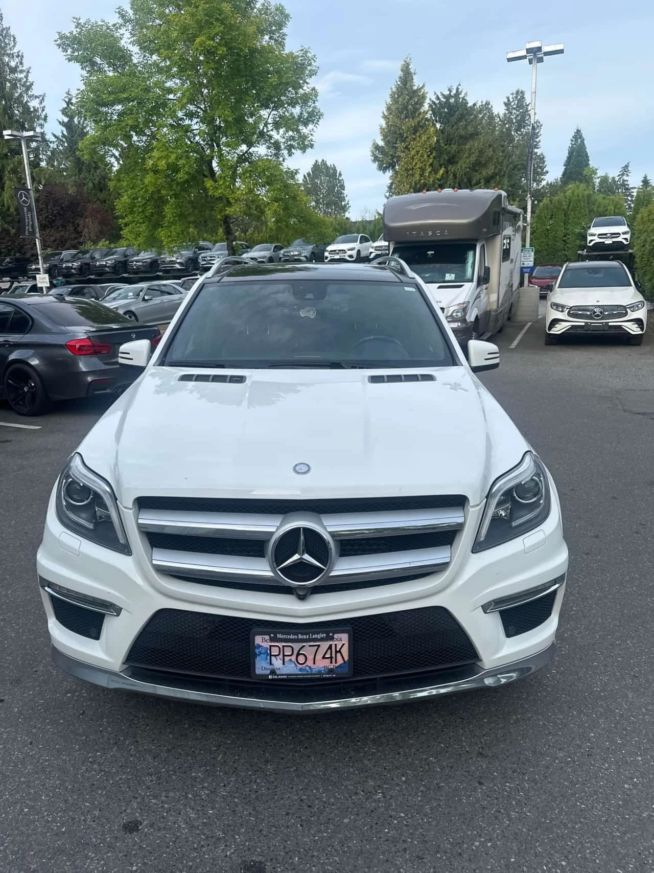 Mercedes-Benz GL 350 4MATIC * ГЛАВНО ПРЕДСТАВИТЕЛСТВО НА MERCEDES* , снимка 2 - Автомобили и джипове - 54714500