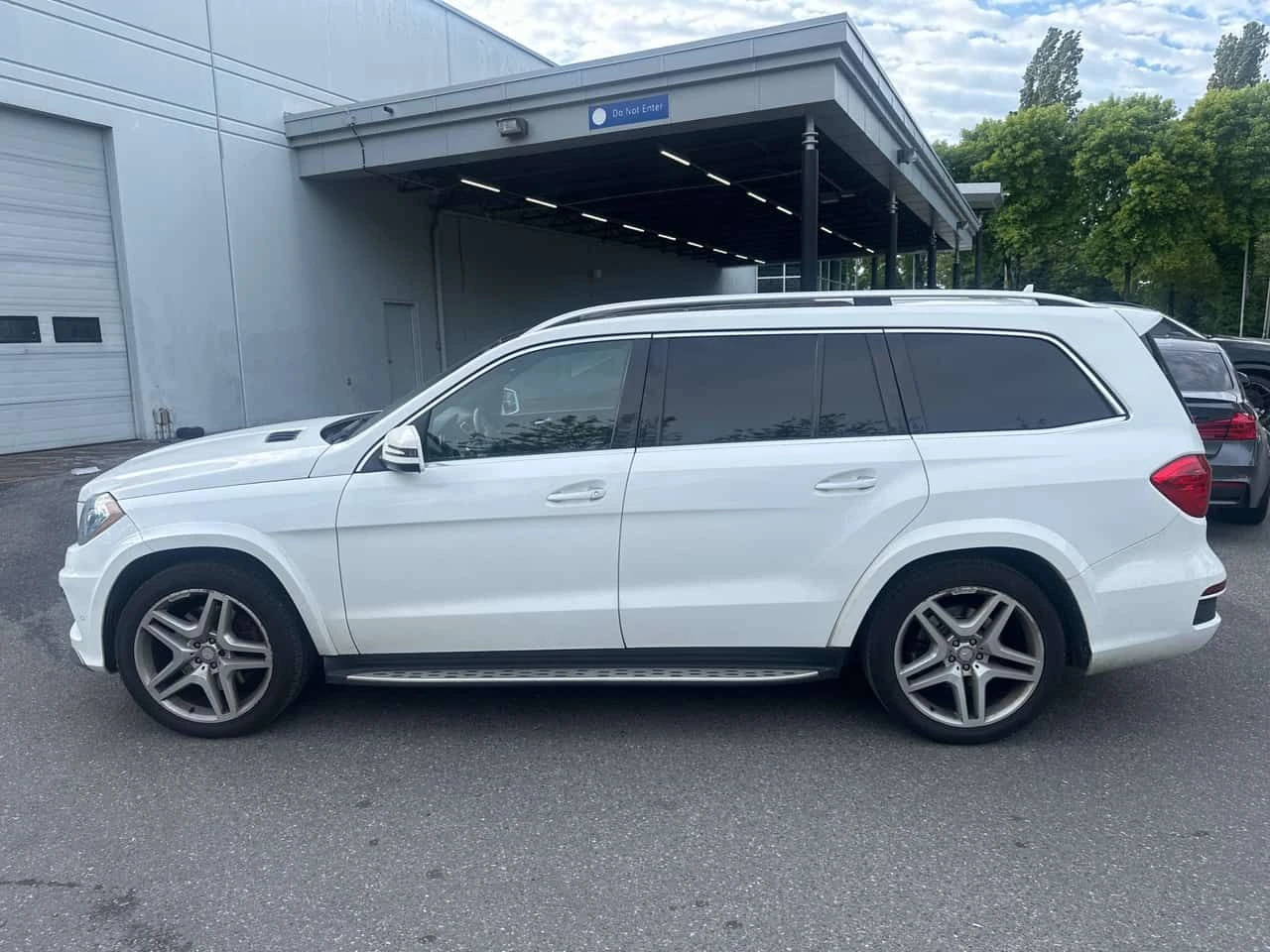 Mercedes-Benz GL 350 4MATIC * ГЛАВНО ПРЕДСТАВИТЕЛСТВО НА MERCEDES* , снимка 3 - Автомобили и джипове - 54714500