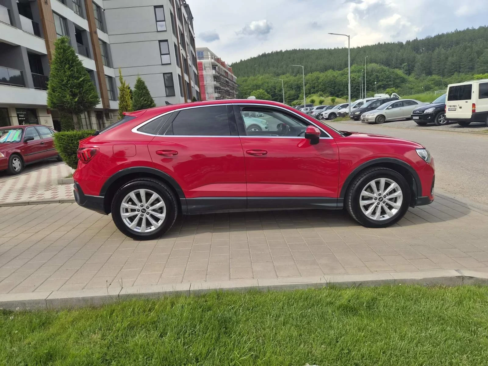 Audi Q3 Sportback, снимка 7 - Автомобили и джипове - 54974436