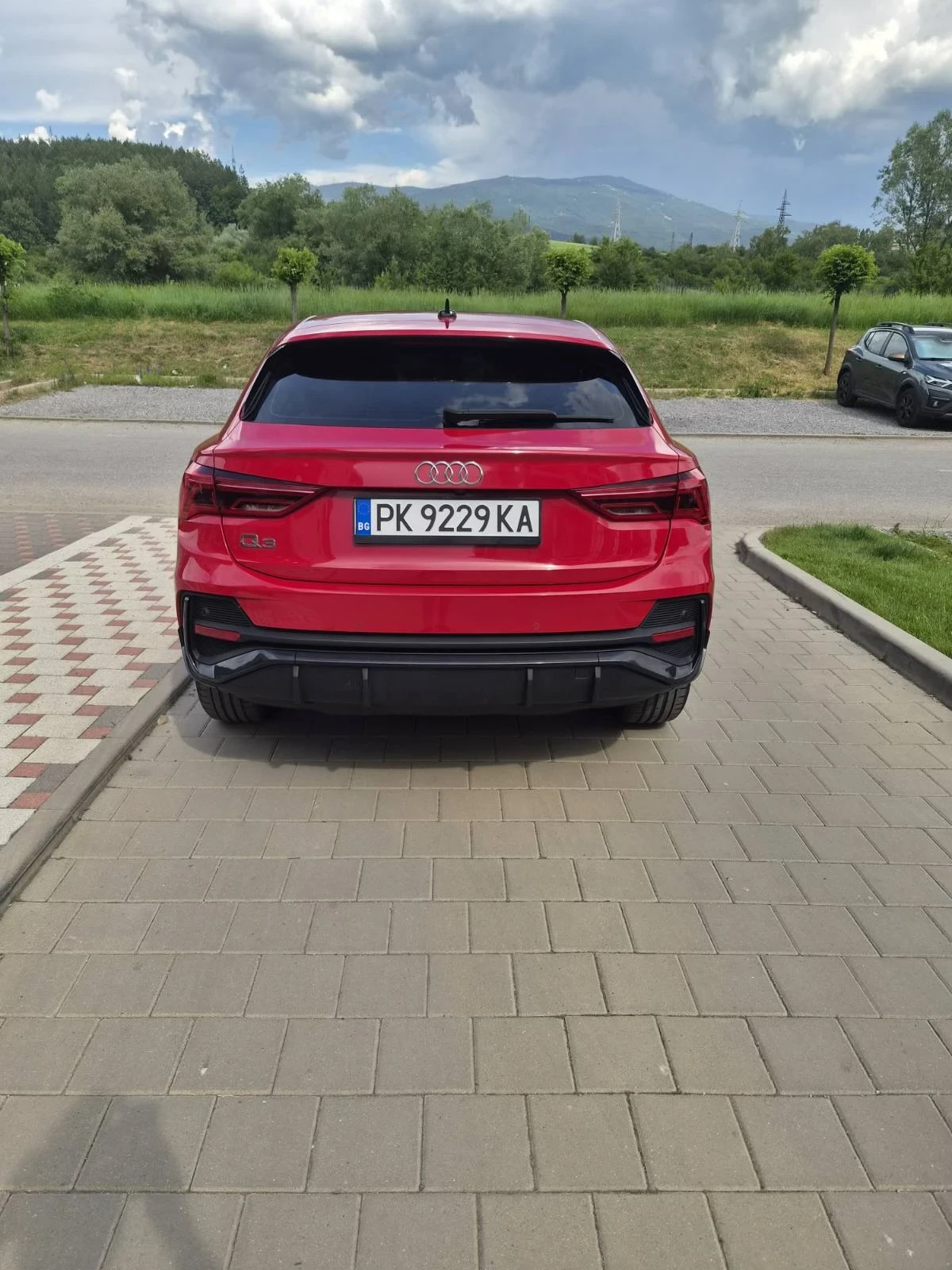 Audi Q3 Sportback, снимка 5 - Автомобили и джипове - 54974436