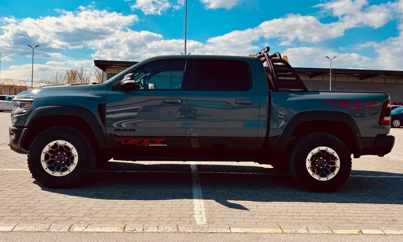 Dodge RAM 1500 TRX SUPERCHARGED LAUNCH EDITION, снимка 4 - Автомобили и джипове - 55161717