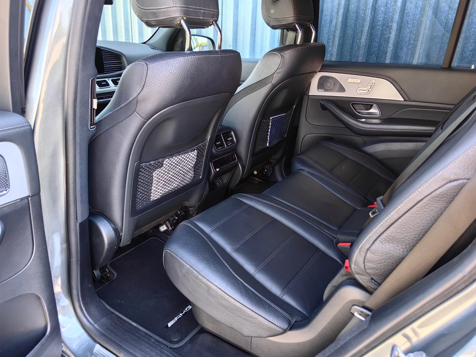 Mercedes-Benz GLS 350 AMG/Burmester/Massage/Invoice, снимка 14 - Автомобили и джипове - 55514066