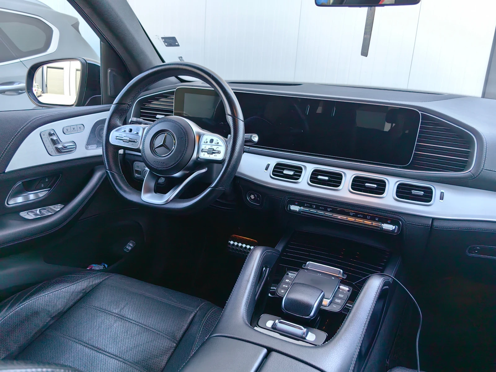 Mercedes-Benz GLS 350 AMG/Burmester/Massage/Invoice, снимка 7 - Автомобили и джипове - 55514066