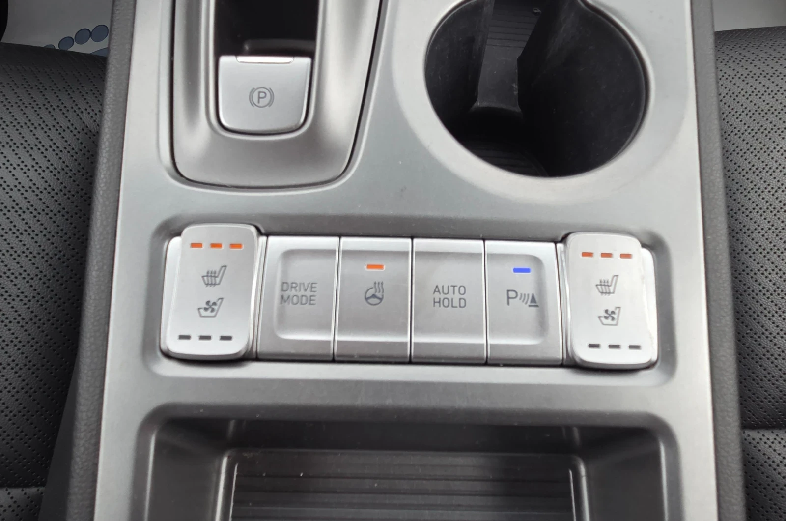 Hyundai Kona SOH98%/Термопомпа, снимка 13 - Автомобили и джипове - 55648937