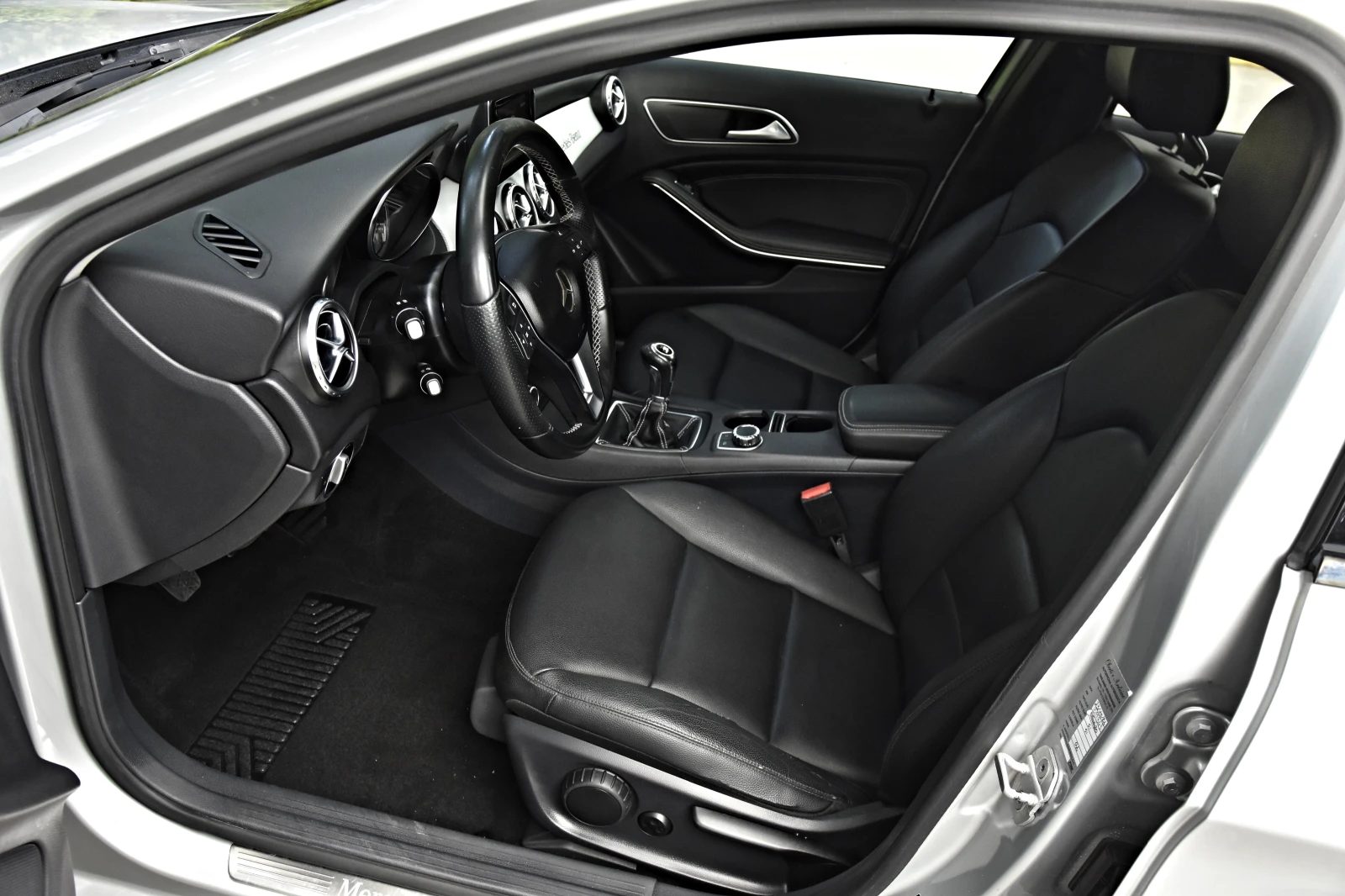 Mercedes-Benz GLA 200 200 CDI///136 cv///, снимка 10 - Автомобили и джипове - 56261869