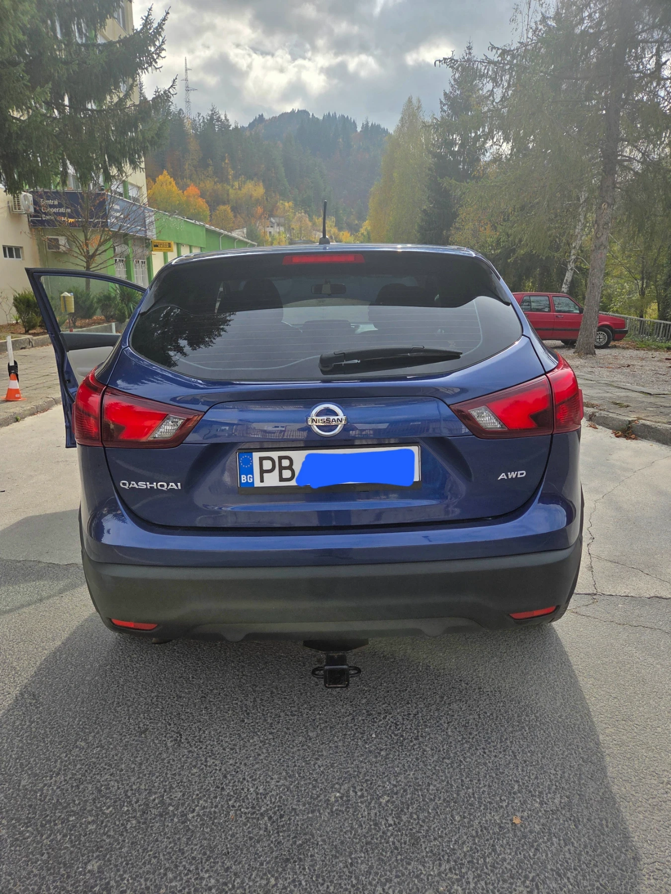 Nissan Qashqai, снимка 3 - Автомобили и джипове - 56643950