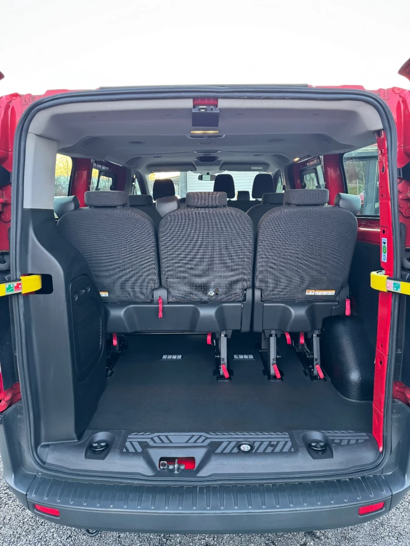 Ford Transit Custom 2.2 TDCI 9 Места 2x Клима, Серв. Книжка 173 000 КМ, снимка 14 - Бусове и автобуси - 53415683