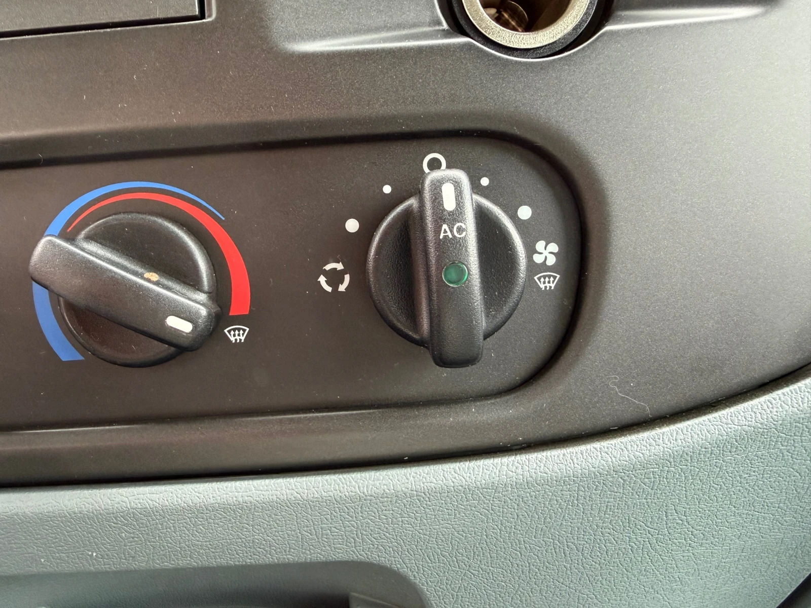 Ford Transit 2.2TDCi* TREND* 125�.�* ��������* 8+ 1 ����� | Mobile.bg � ����������� 7