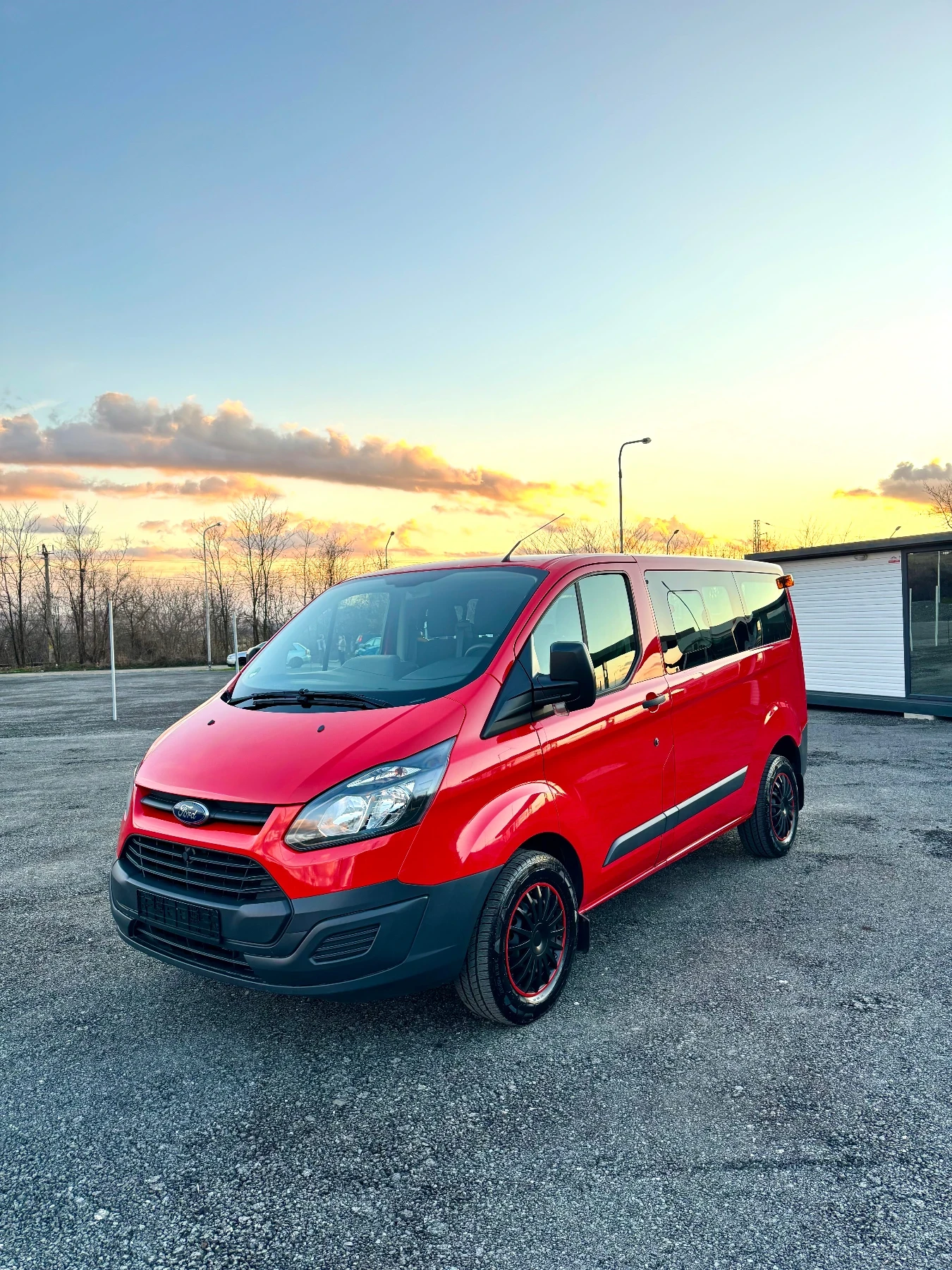 Ford Transit Custom 2.2 TDCI 9 Места 2x Клима, Серв. Книжка 173 000 КМ - изображение 3