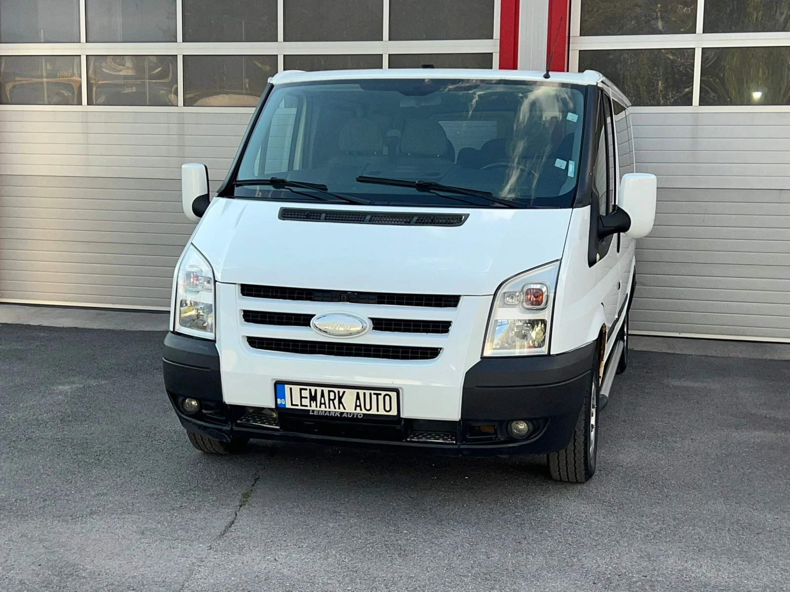 Ford Transit 2.2TDCI KLIMATIK NAVI 6-СКОРОСТИ ЛИЗИНГ!!!, снимка 2 - Бусове и автобуси - 53746170