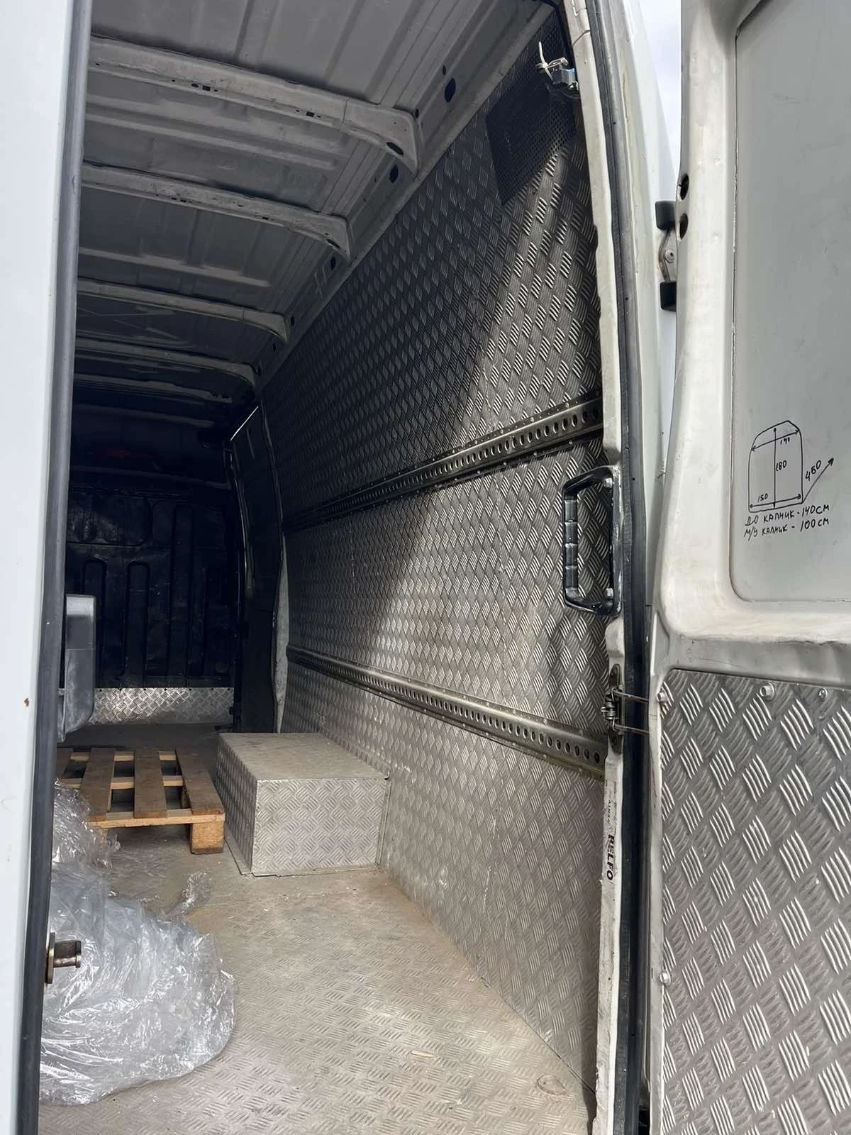 Iveco Daily, снимка 4 - Бусове и автобуси - 56058121