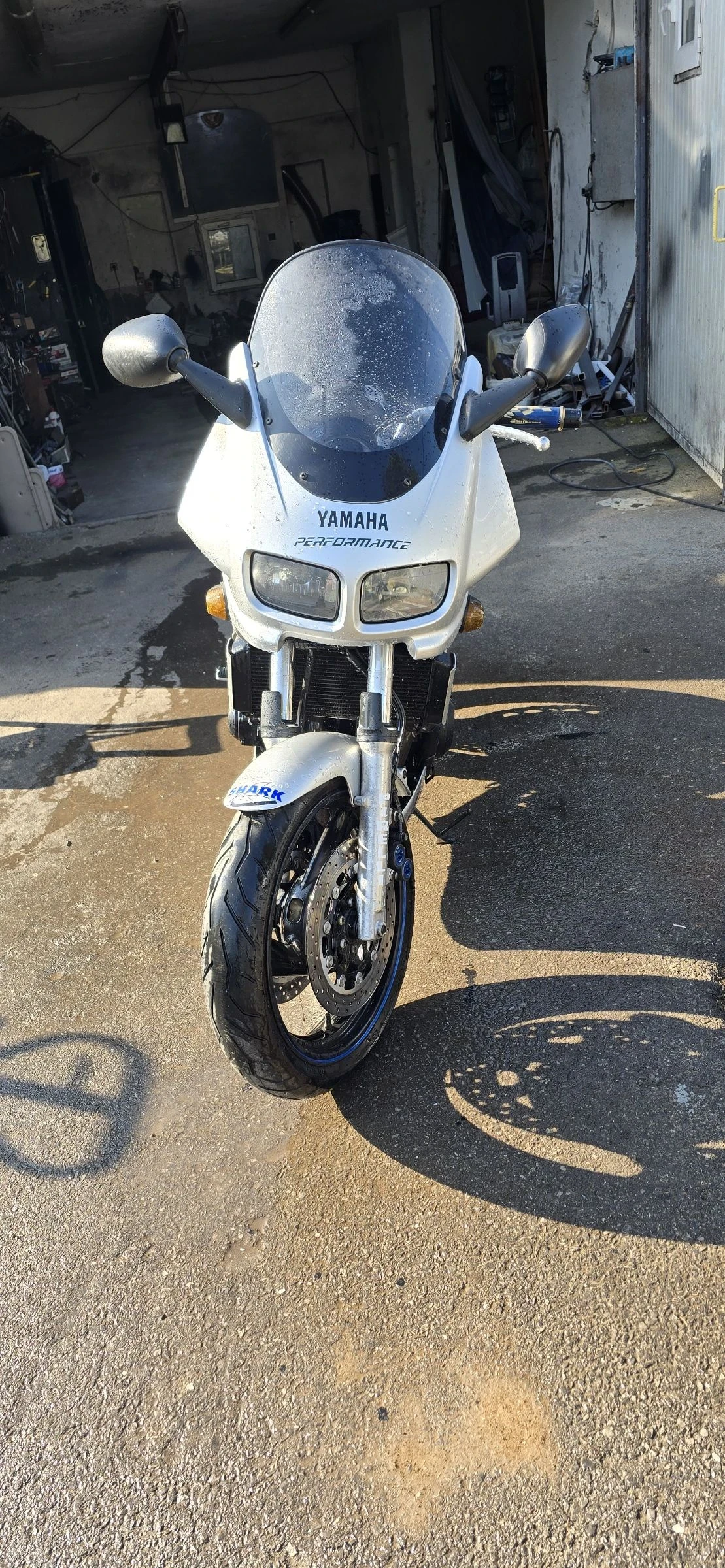 Yamaha FZ6