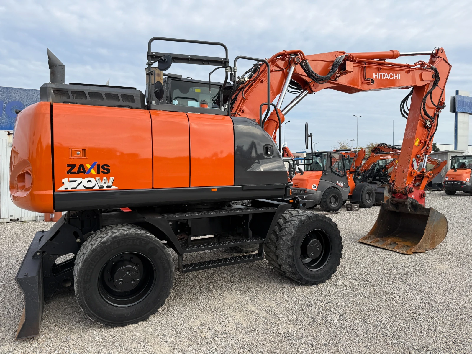  Hitachi ZX 170 W-6 | Mobile.bg   12