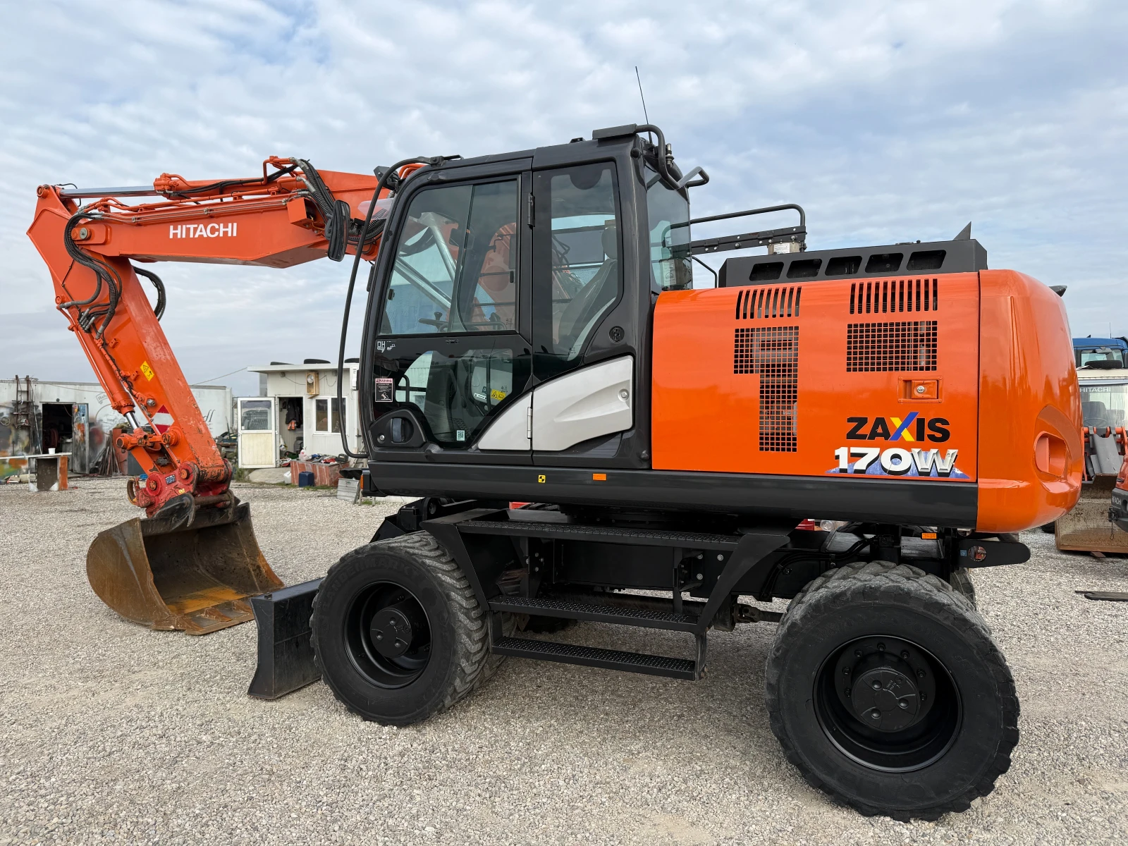 Багер Hitachi ZX 170 W-6 - изображение 3