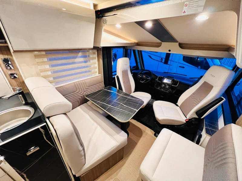 Кемпер Burstner Lyseo I 726 G * Harmony Line* Automatik* Klima, снимка 9 - Каравани и кемпери - 53227402