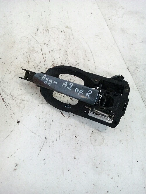 Дръжка врата външна Ауди А2 предна дясна