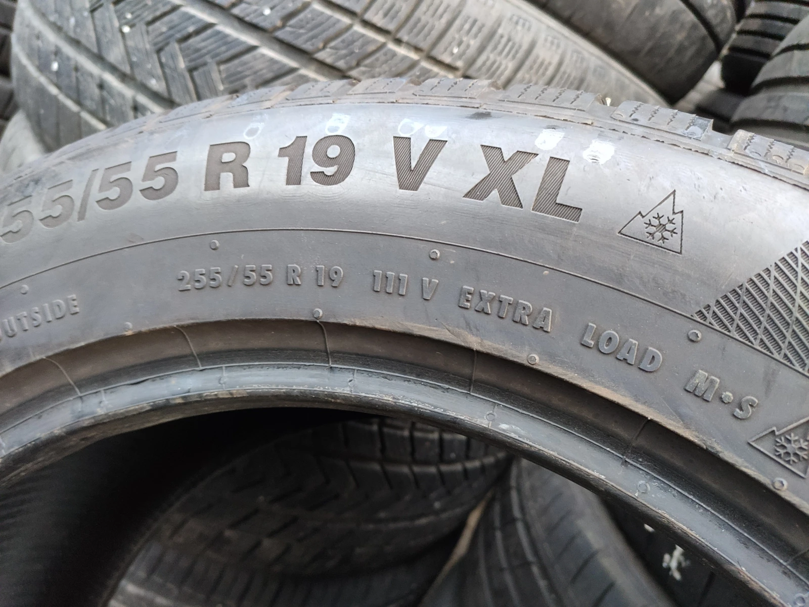 Гуми Зимни 255/55R19, снимка 11 - Гуми и джанти - 54001053