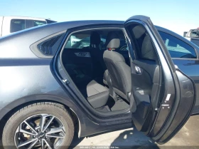 Kia Forte 2.0l Lxs, снимка 8