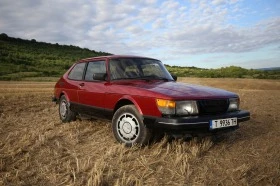 Saab 900, снимка 1