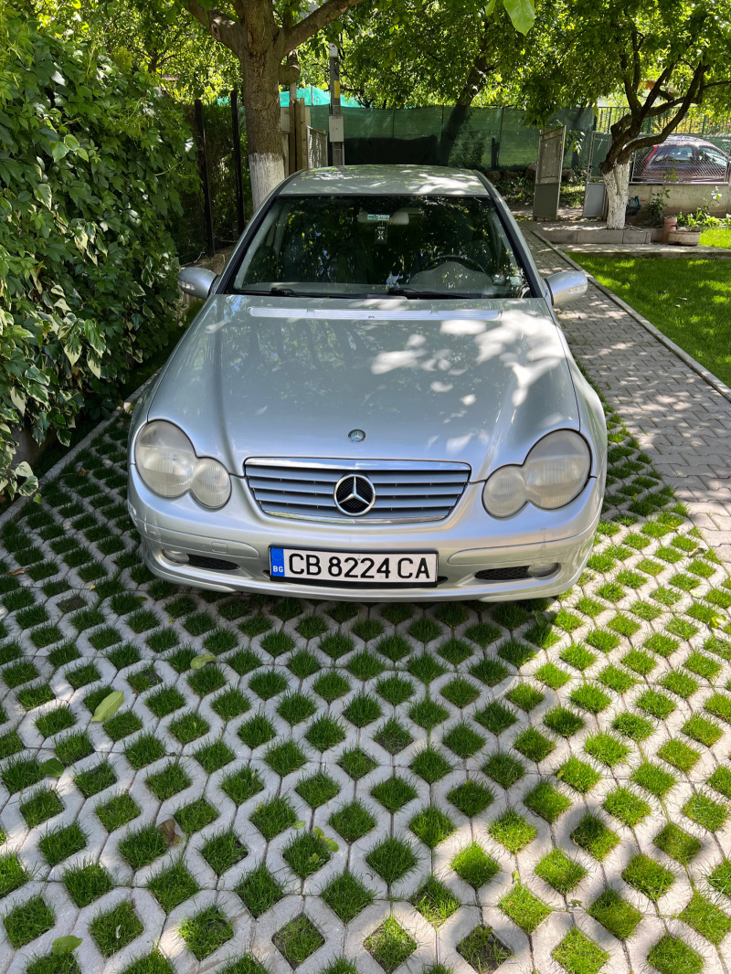 Mercedes-Benz C 220 Топ!, снимка 1 - Автомобили и джипове - 46112329