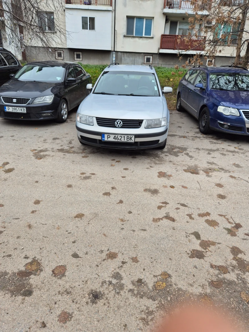 VW Passat, снимка 1 - Автомобили и джипове - 48179095