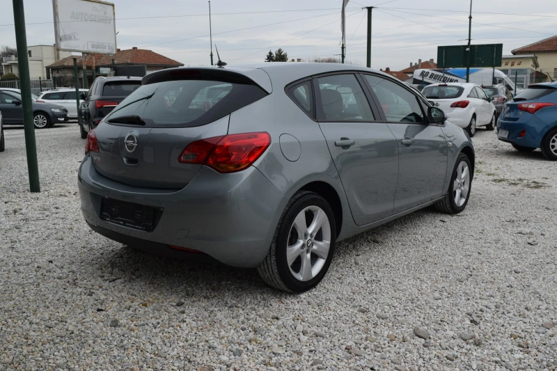 Opel Astra 1.4  Газ* Euro 5* 100 кс, снимка 7 - Автомобили и джипове - 48610680