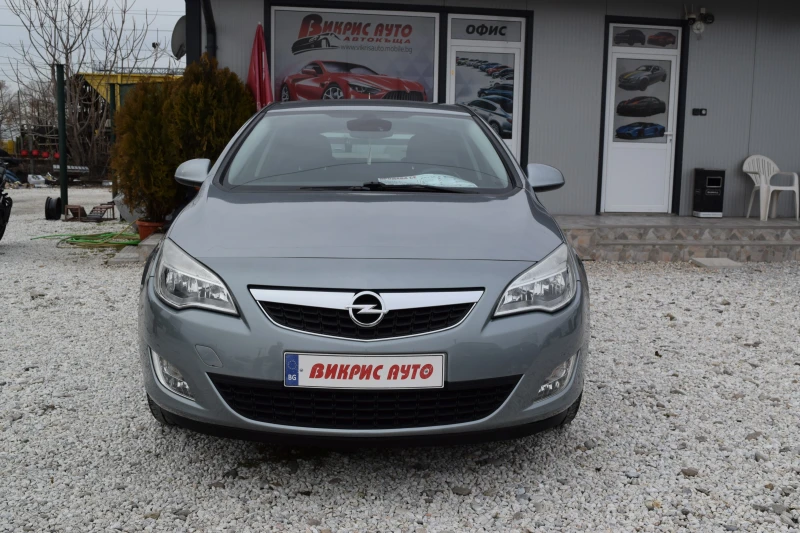 Opel Astra 1.4  Газ* Euro 5* 100 кс, снимка 2 - Автомобили и джипове - 48610680