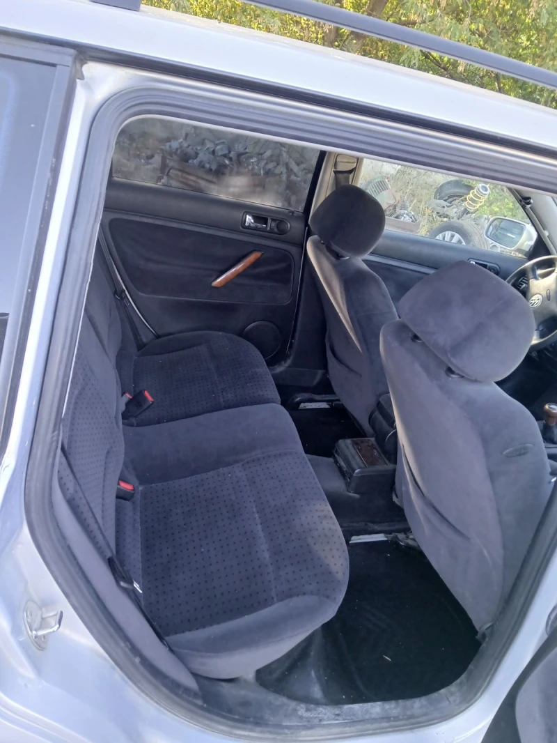 VW Passat, снимка 5 - Автомобили и джипове - 51900505