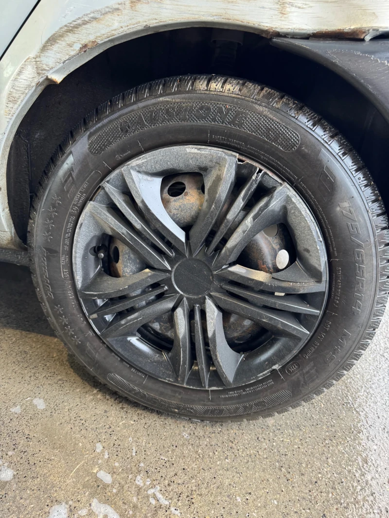 Renault Clio Газ/Бензин, снимка 9 - Автомобили и джипове - 52550516