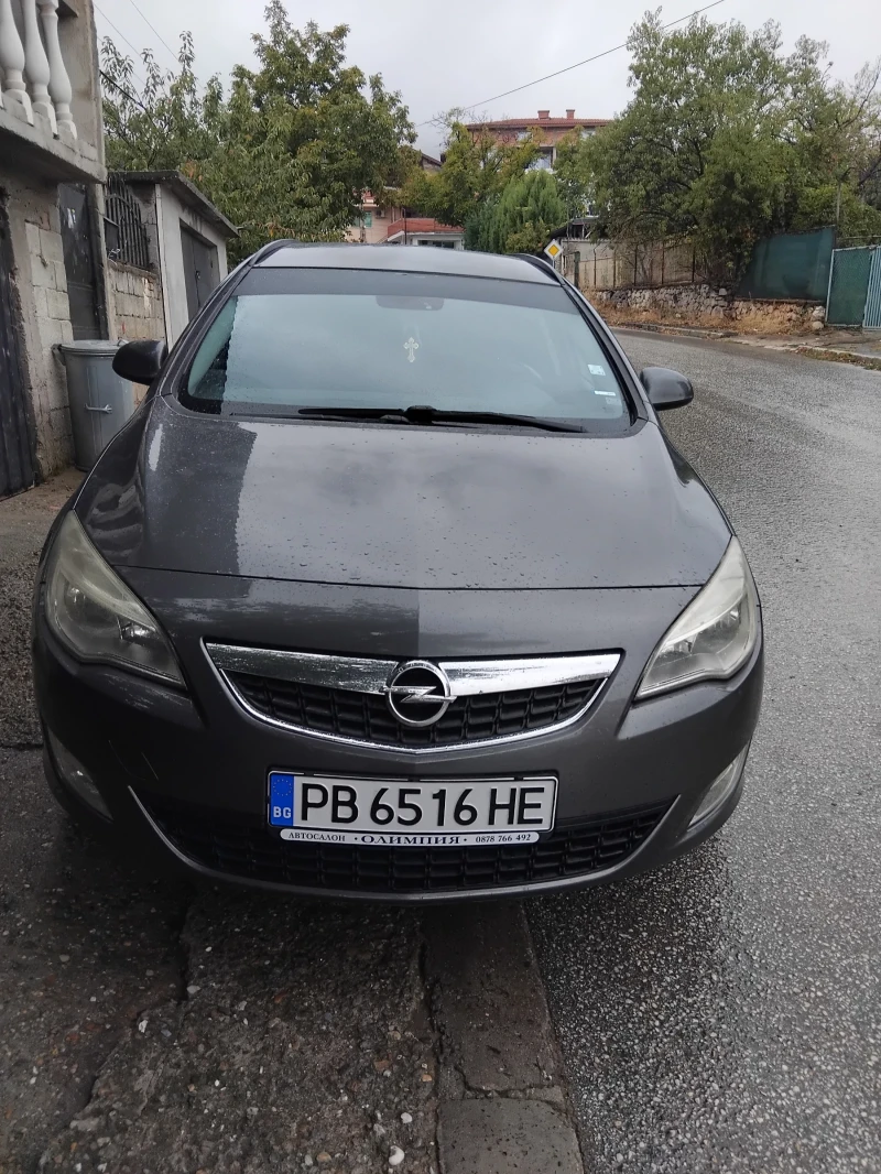 Opel Astra 1, 7, снимка 4 - Автомобили и джипове - 52829696