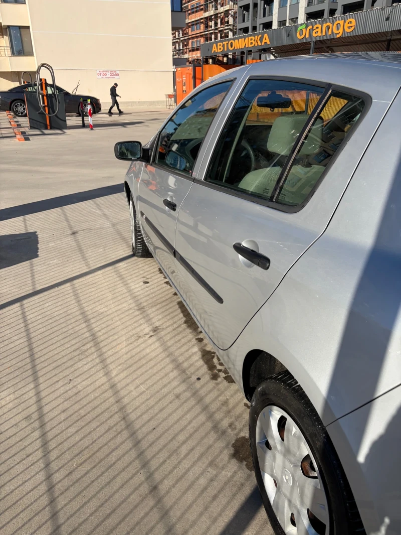 Renault Clio, снимка 6 - Автомобили и джипове - 52955040