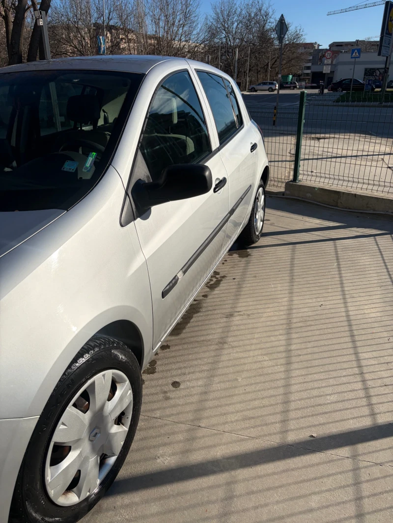 Renault Clio, снимка 3 - Автомобили и джипове - 52955040