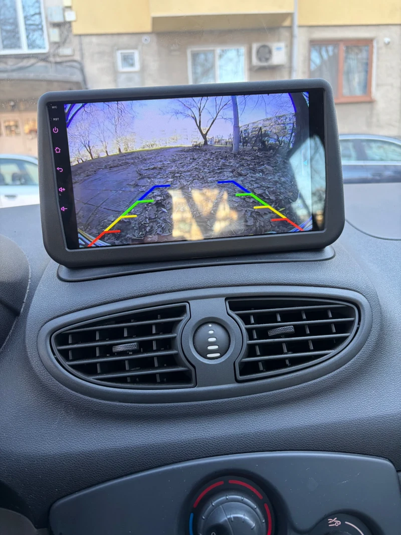 Renault Clio, снимка 10 - Автомобили и джипове - 52955040