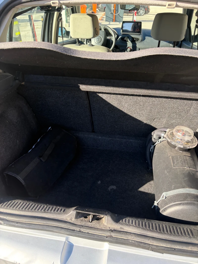 Renault Clio, снимка 7 - Автомобили и джипове - 52955040