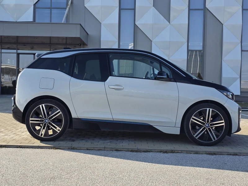 BMW i3 120Ah/Heat Pump/Adaptive LED/Distronic, снимка 5 - Автомобили и джипове - 53168284