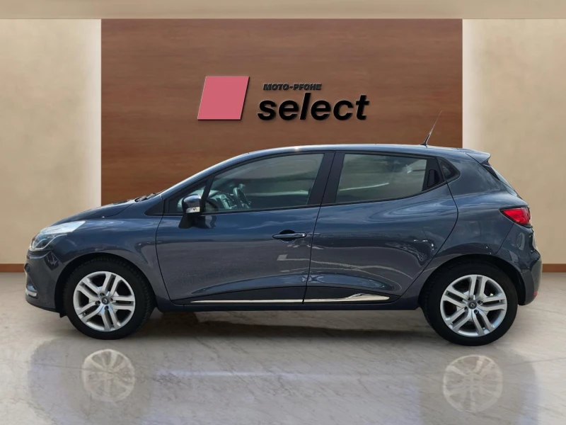 Renault Clio 1.0i, снимка 8 - Автомобили и джипове - 53429413