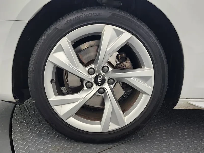 Audi A4 2.0 Tdi Premium - изображение 5