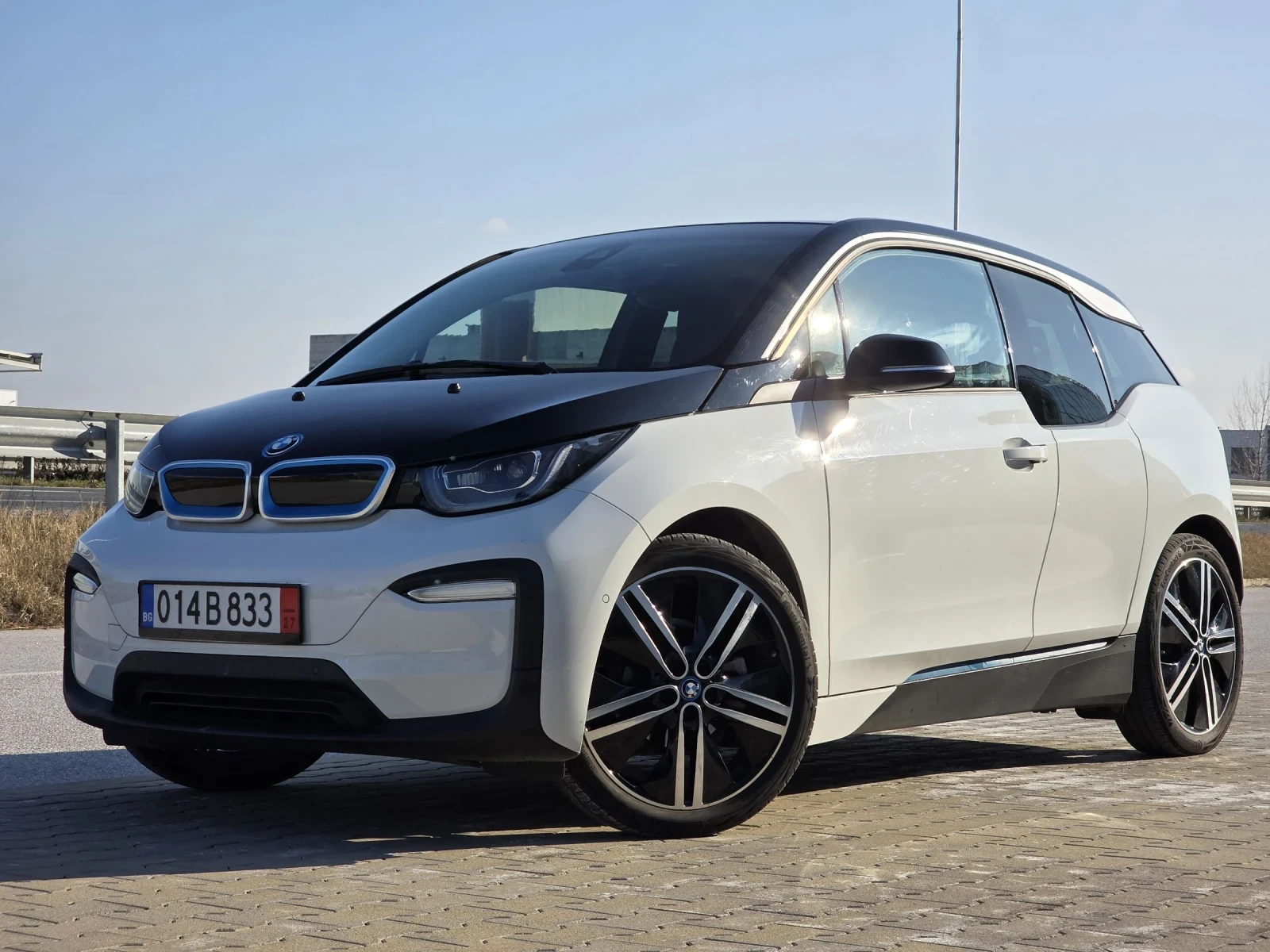 BMW i3 120Ah/Heat Pump/Adaptive LED/Distronic, снимка 1
