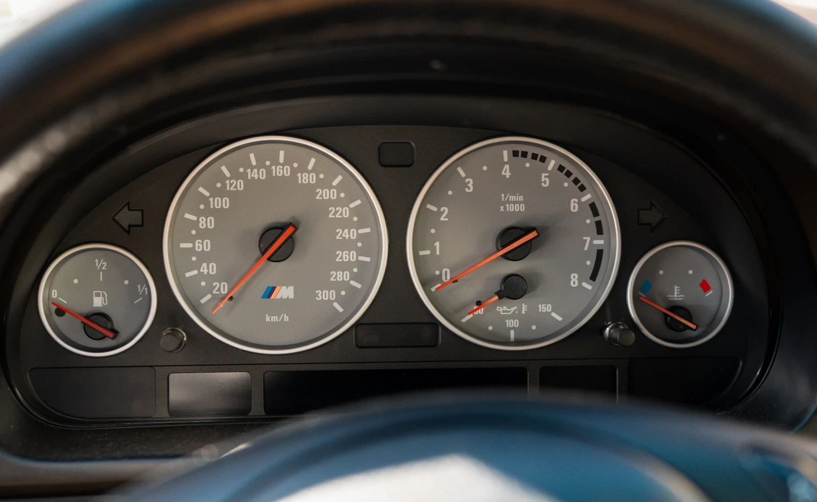 BMW M5 E39 | Mobile.bg   12