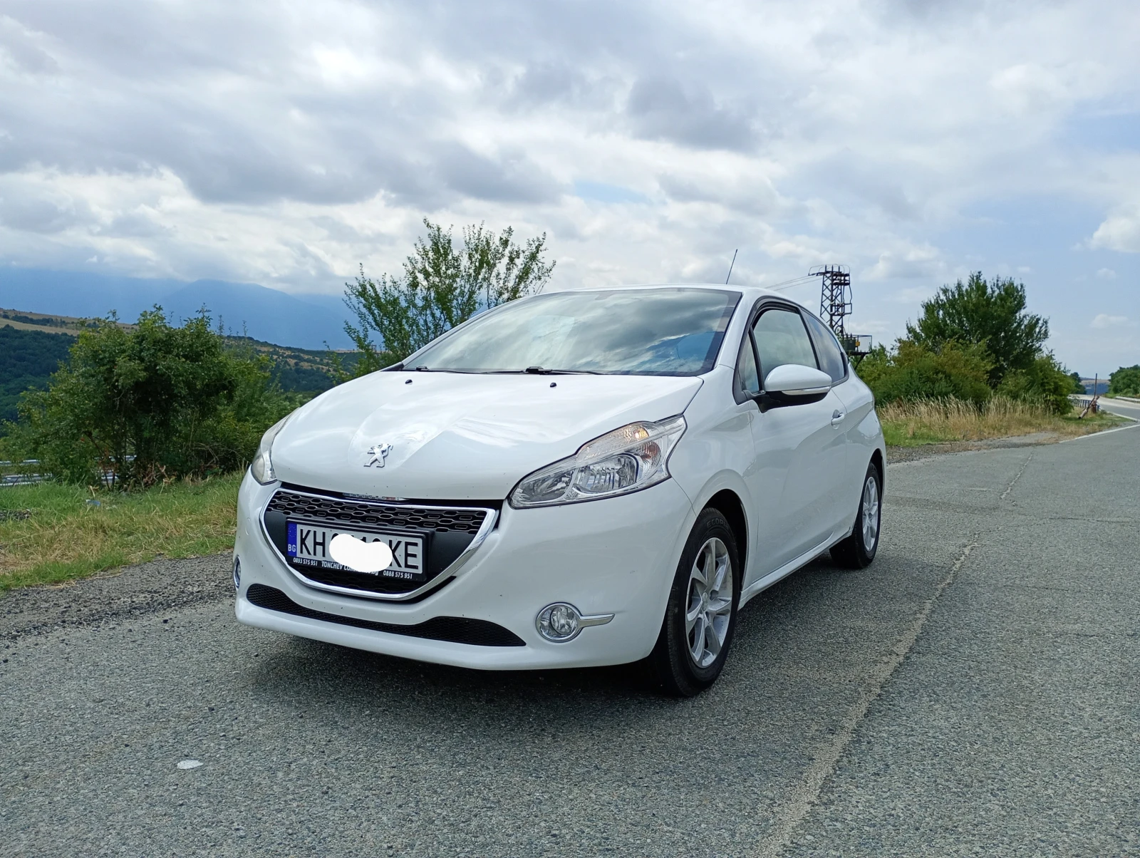 Peugeot 208 1.4 EHDI - изображение 5