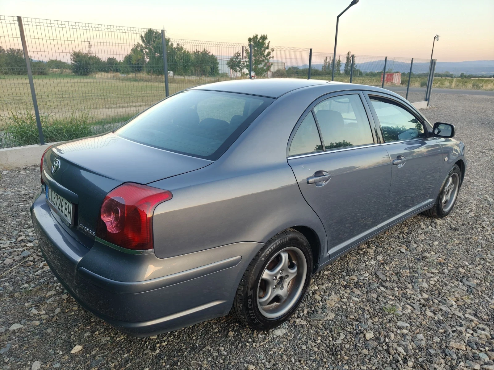 Toyota Avensis 1.8 i AUTOMATIC transmission Gaz BENZENE  - изображение 6