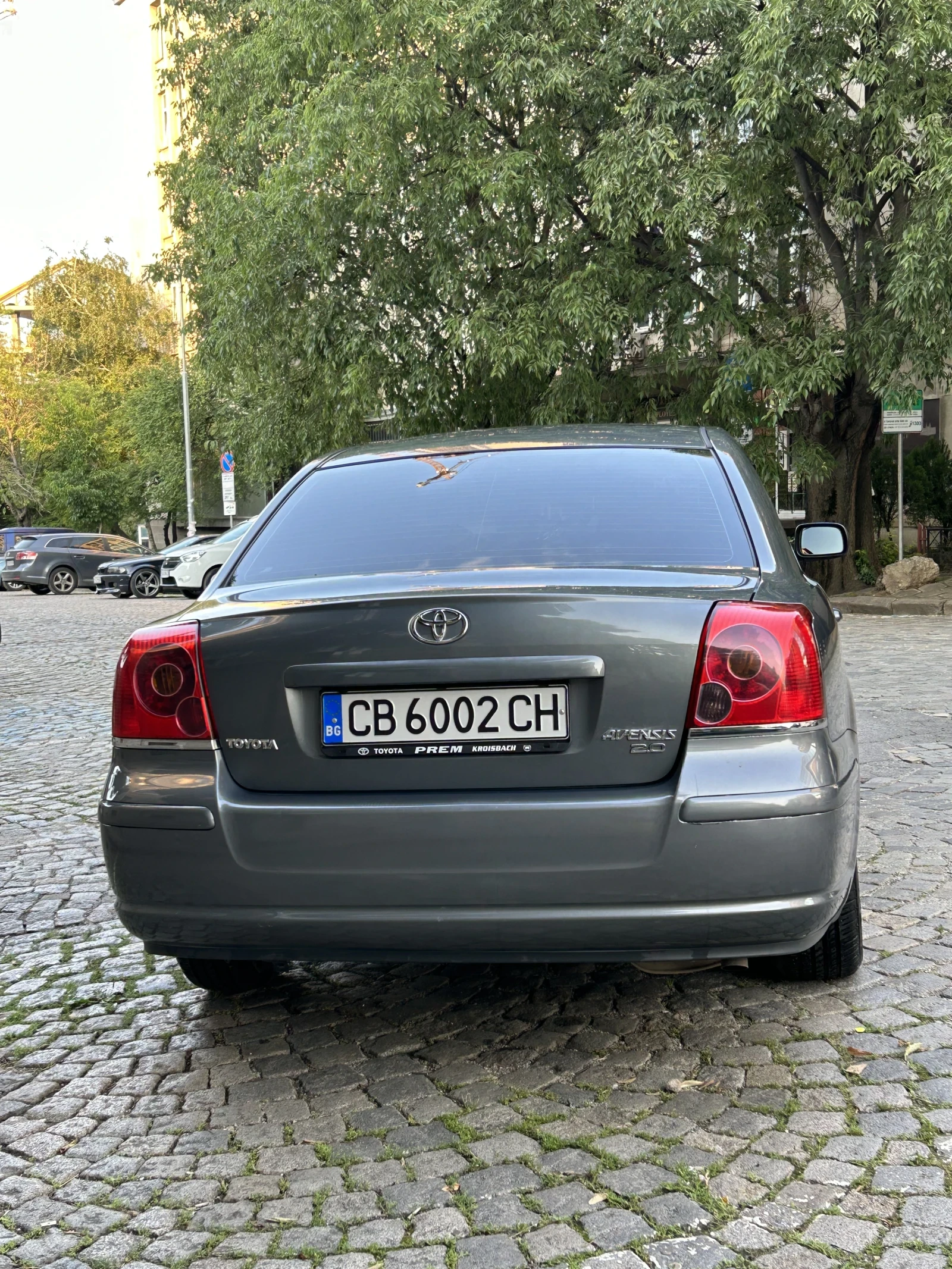Toyota Avensis D4D 2.0 - изображение 5