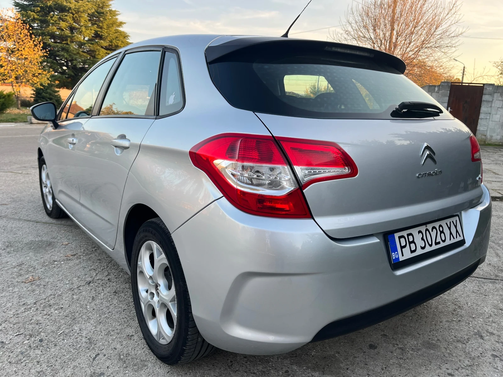 Citroen C4 1.6 HDI 90кс - изображение 6