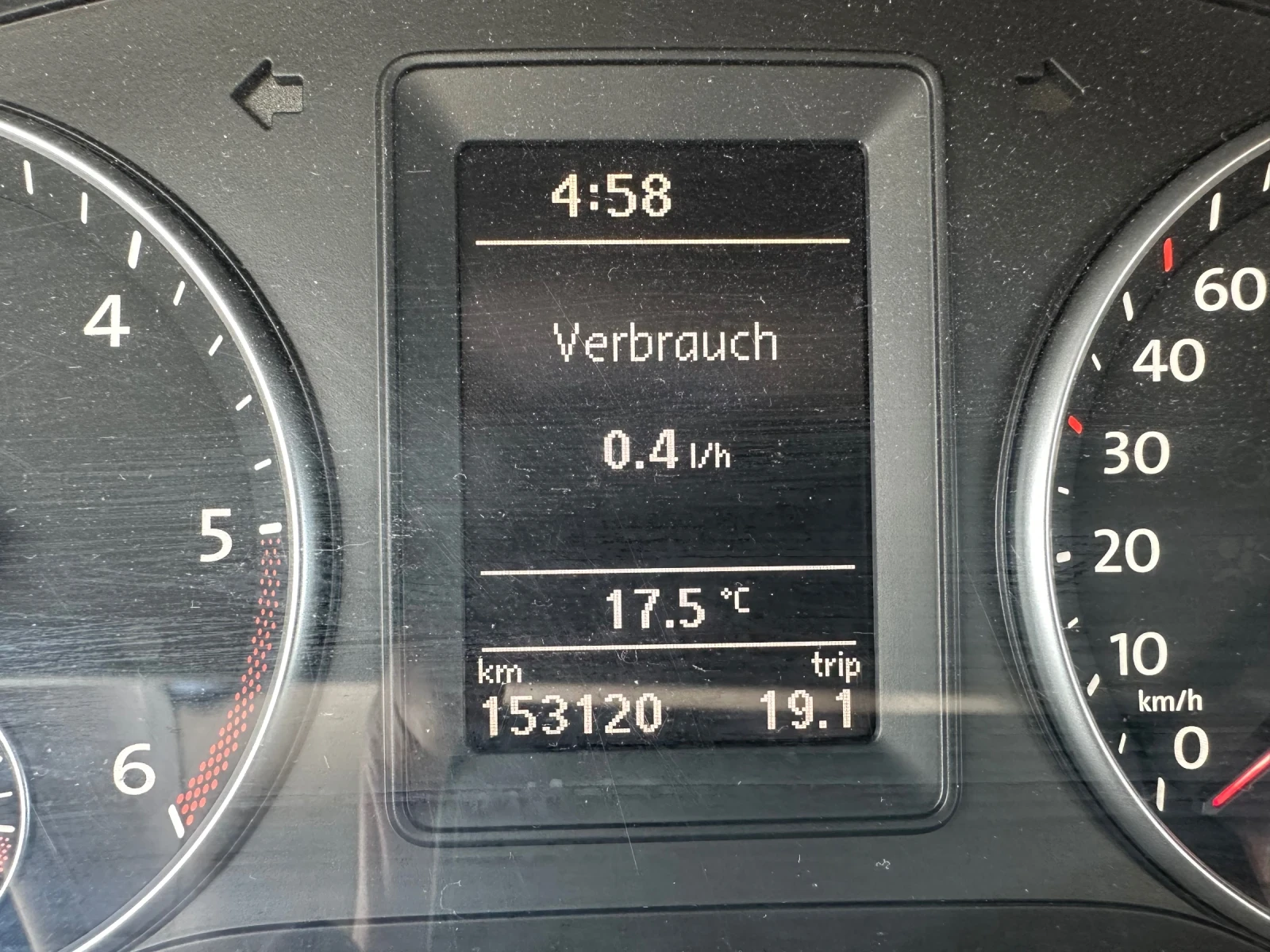 VW Touran 1.6TDI - изображение 10